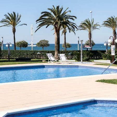 CAMBRILS BEACH 1a Línea Exterior foto